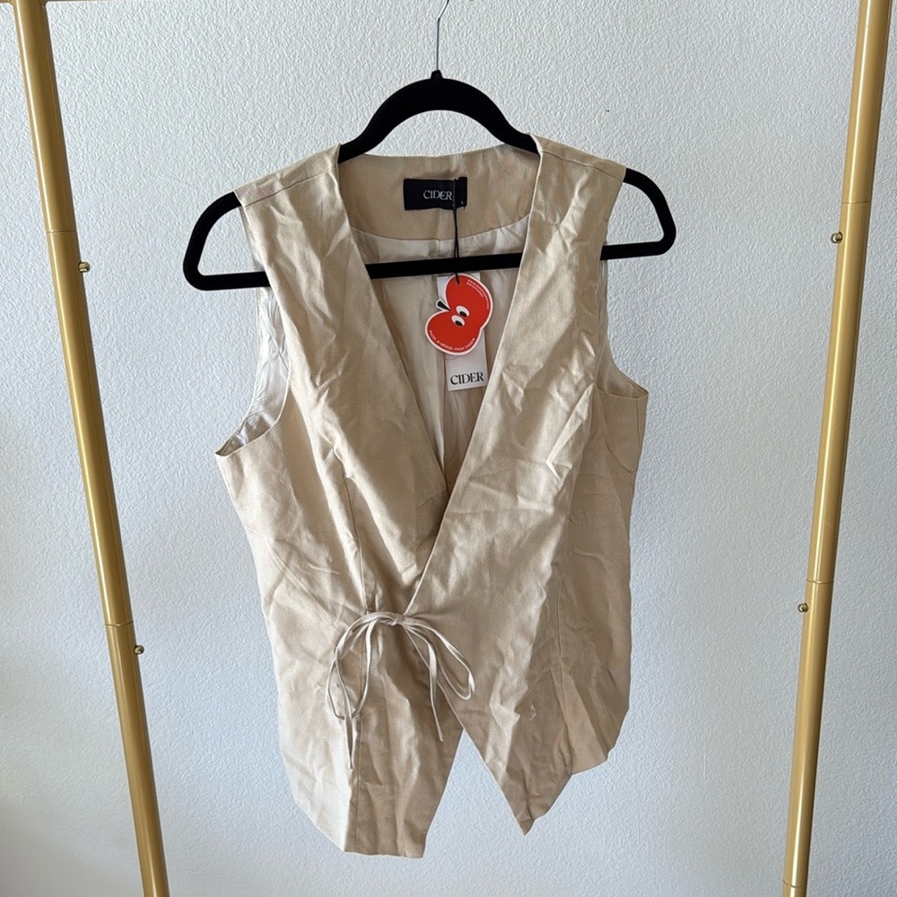 Cider Cream Wrap Blouse Sleeveless Tie Front